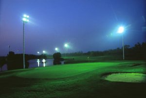 Đèn cao áp spotlight 1500w chiếu sáng sân tập golf